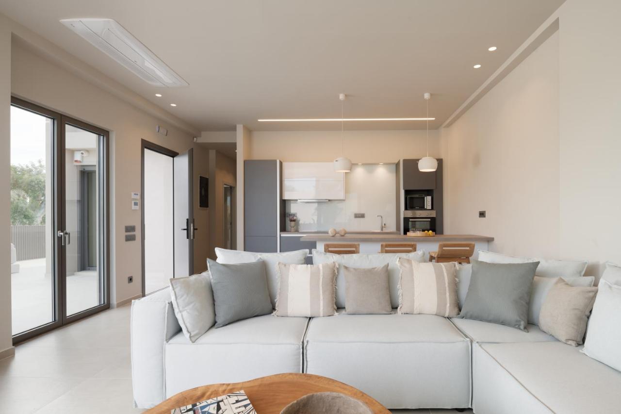 חאניה Athina Luxury Villa, With Pool & Walk To The Beach, By Thinkvilla מראה חיצוני תמונה