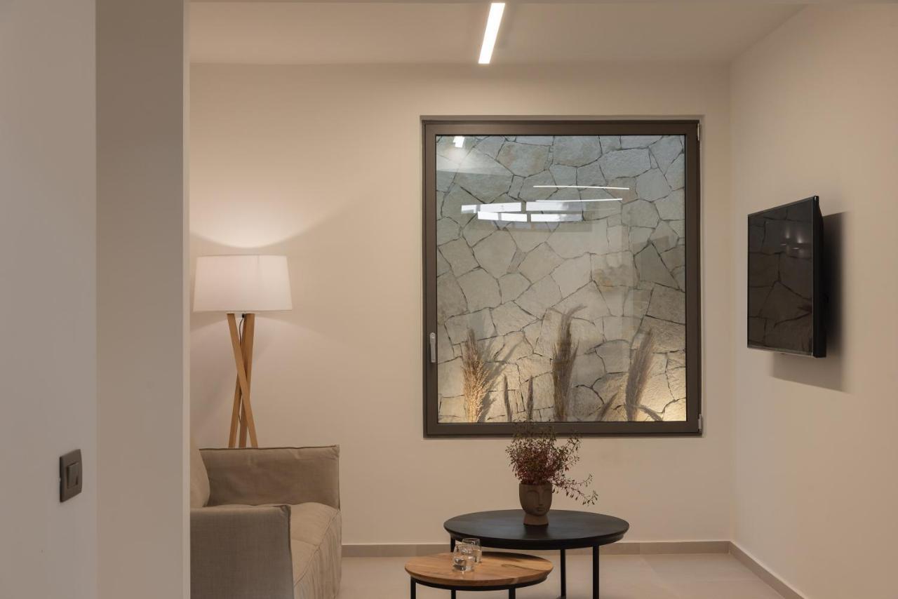 חאניה Athina Luxury Villa, With Pool & Walk To The Beach, By Thinkvilla מראה חיצוני תמונה