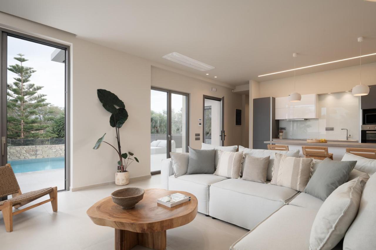 חאניה Athina Luxury Villa, With Pool & Walk To The Beach, By Thinkvilla מראה חיצוני תמונה