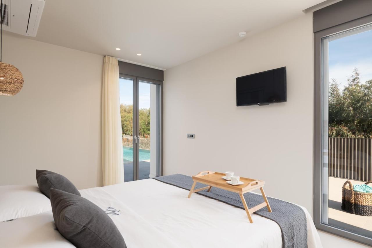 חאניה Athina Luxury Villa, With Pool & Walk To The Beach, By Thinkvilla מראה חיצוני תמונה