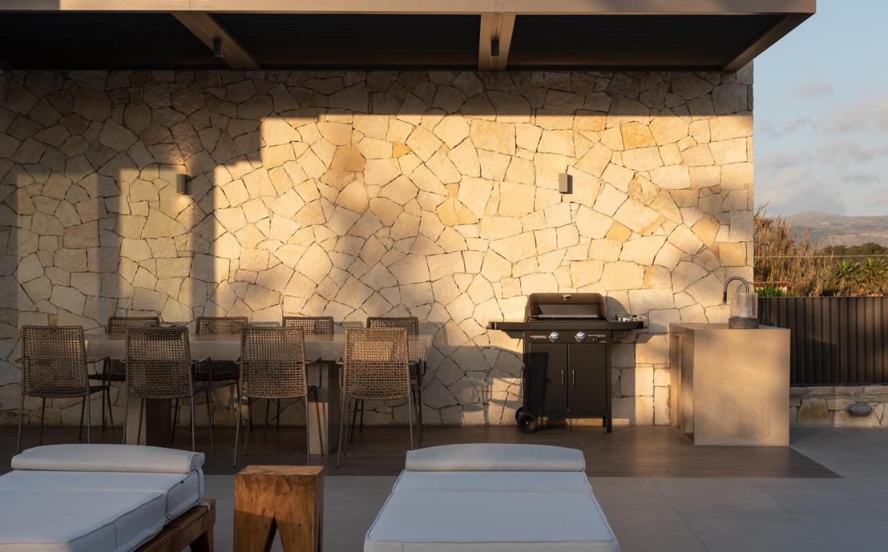 חאניה Athina Luxury Villa, With Pool & Walk To The Beach, By Thinkvilla מראה חיצוני תמונה